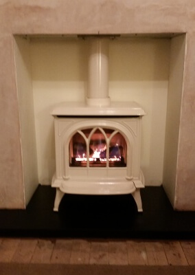 Gazco Huntingdon 30 Gas Fire Stove In Ivory Enamel - Kingswinford, West Midlands.
