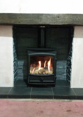 Charlton & Jenrick Fireline fx5 High Efficiency Gas Fire Stove With Solid Oak Mantel & Slate Tiled Hearth - Wollaston, Stourbridge.