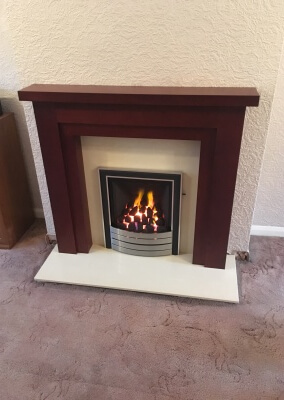 Paragon 2000 Slide Control Gas Fire With A Wooden Mantel - Kingswinford, West Midlands